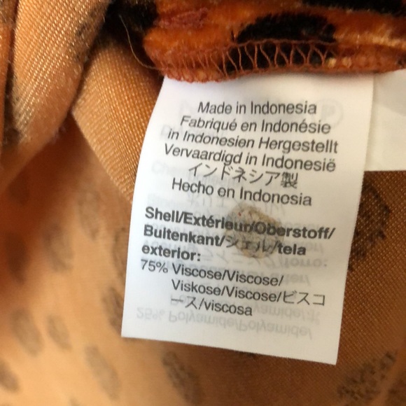 Cute! Madewell Velvet Top. EUC Rust w/ Black Polkadots. Ruffled Open Sleeves. M - Picture 10 of 13